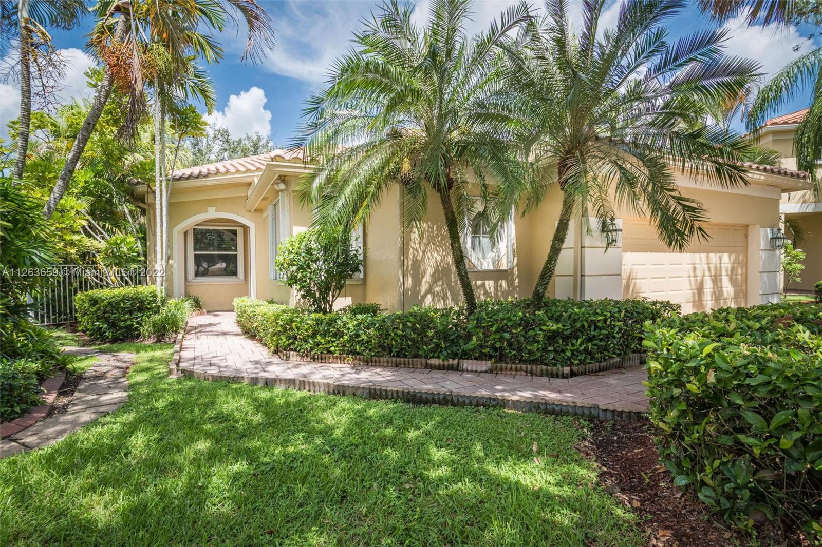 2461 Bay Isle Ct