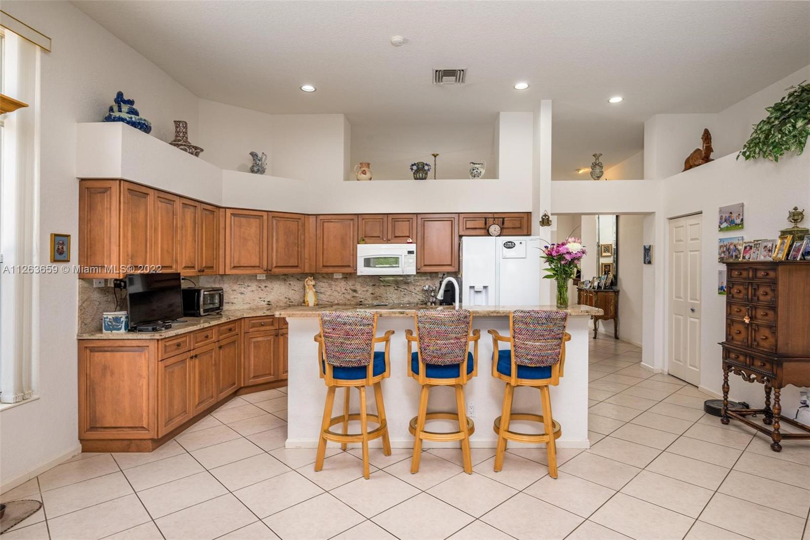 2461 Bay Isle Ct