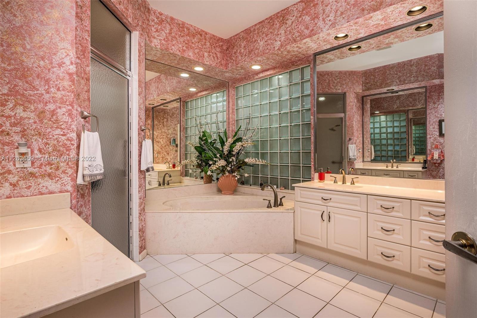 2461 Bay Isle Ct
