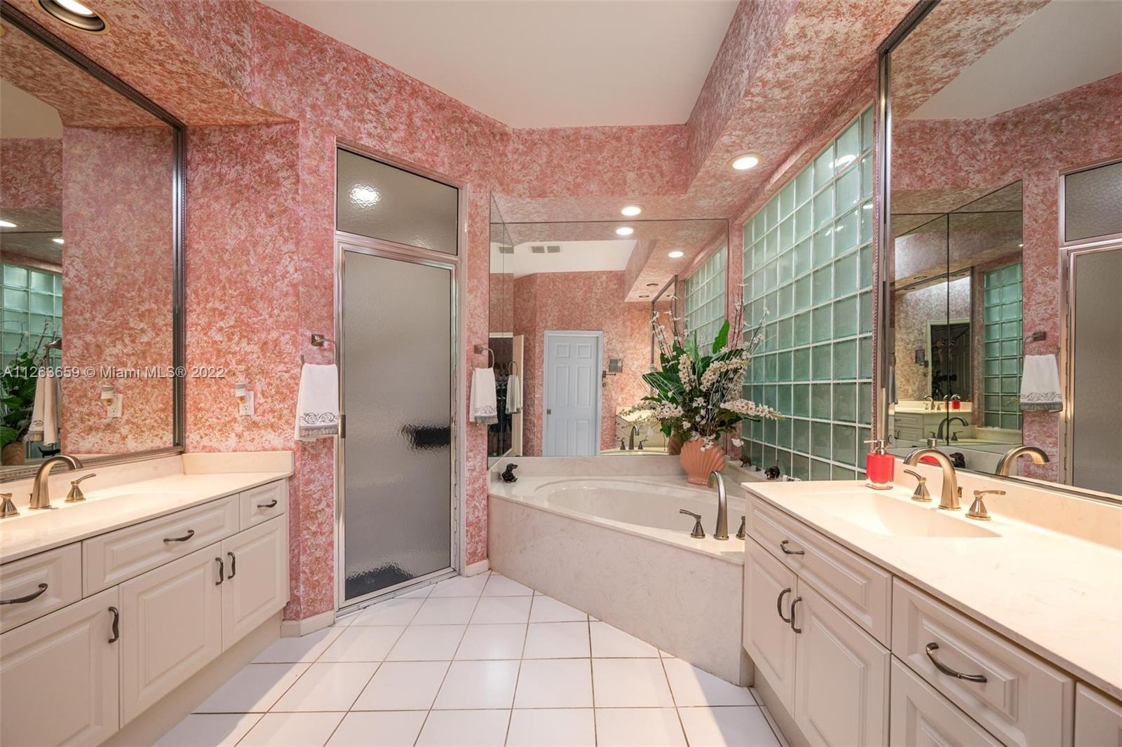 2461 Bay Isle Ct