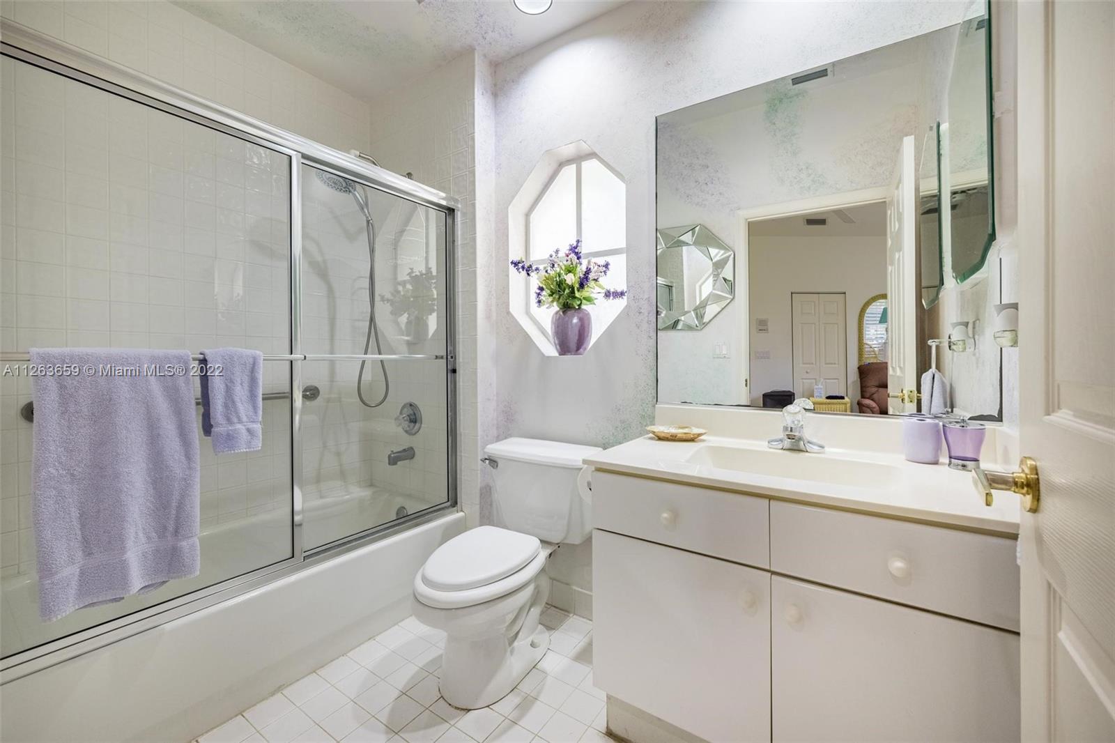 2461 Bay Isle Ct