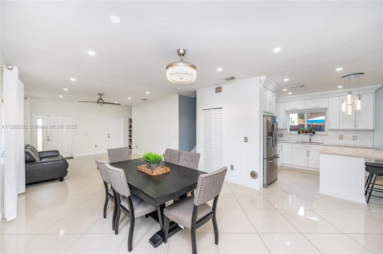 1075 NE 41st Ave Unit: 1075