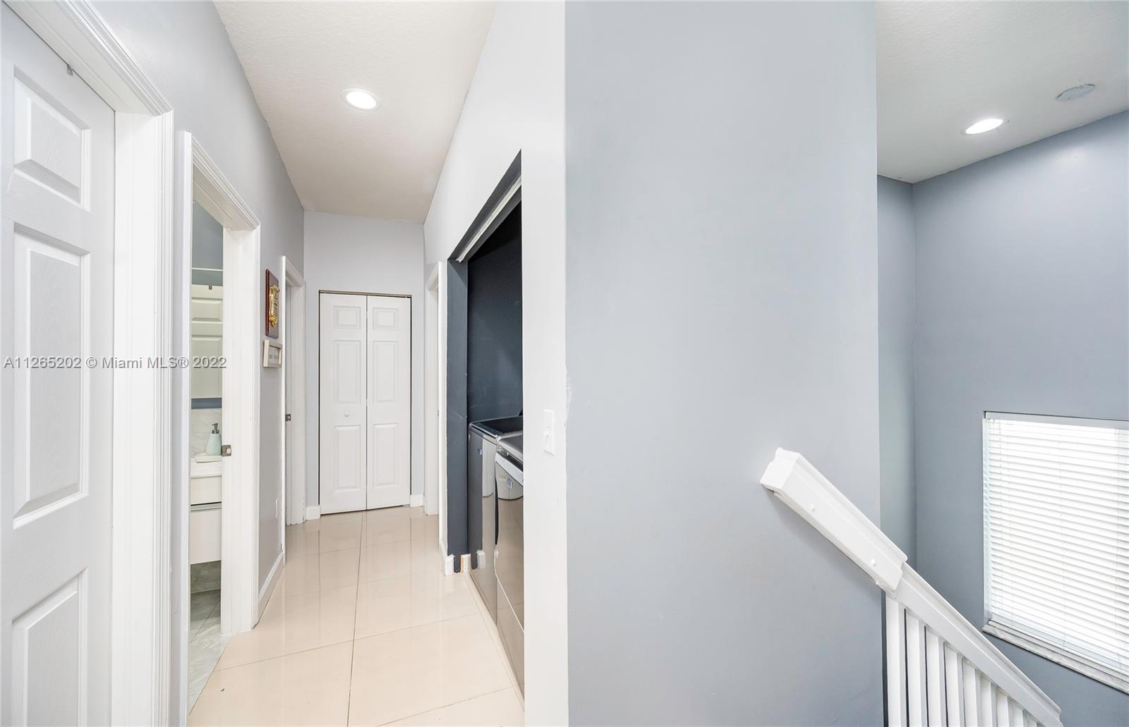1075 NE 41st Ave Unit: 1075