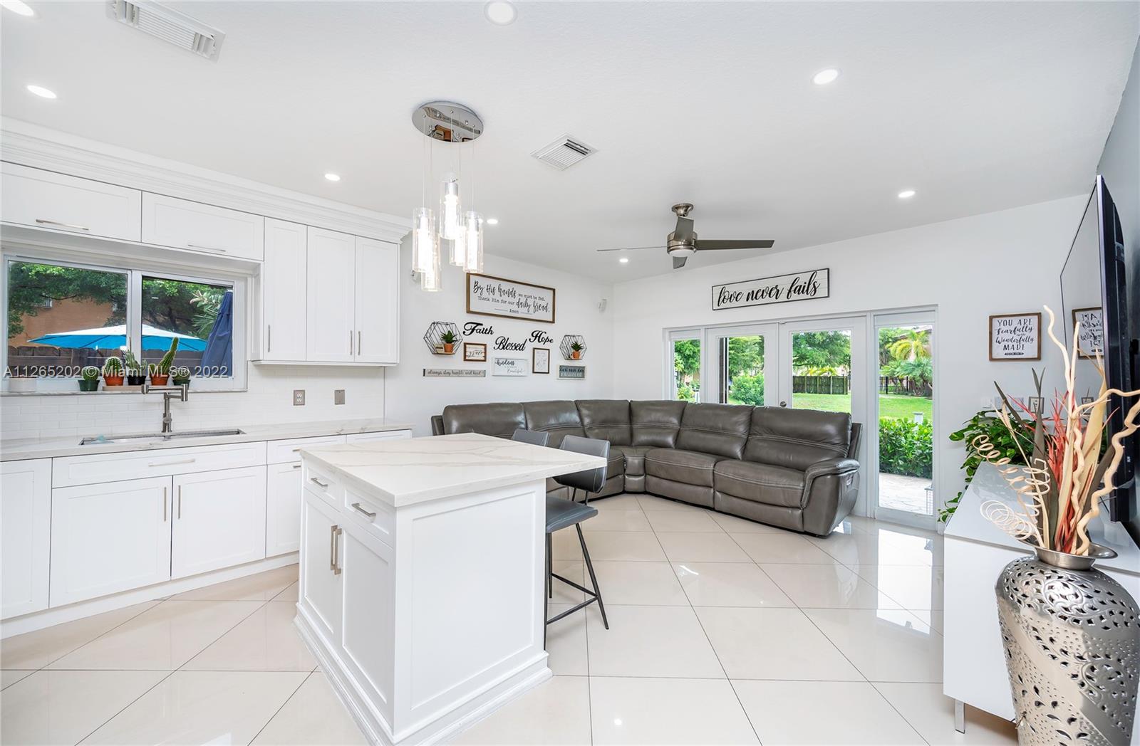 1075 NE 41st Ave Unit: 1075