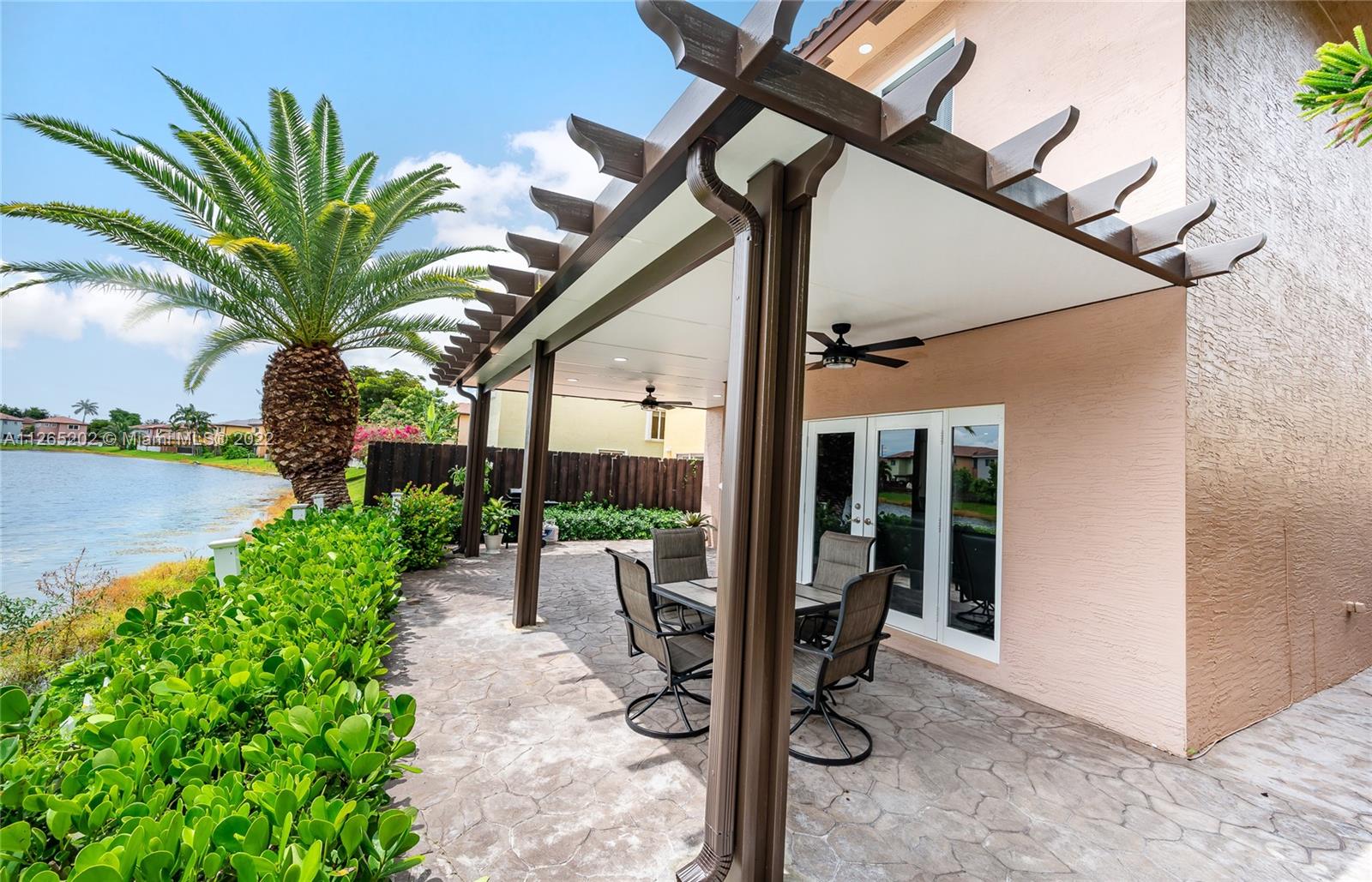 1075 NE 41st Ave Unit: 1075
