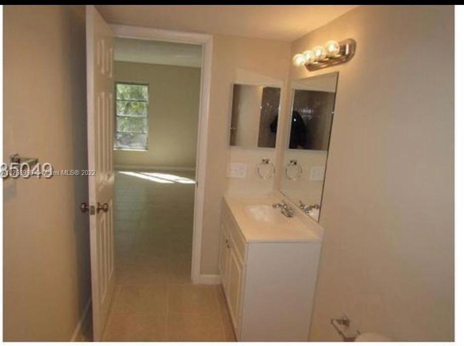 4154 Inverrary Dr Unit: 312