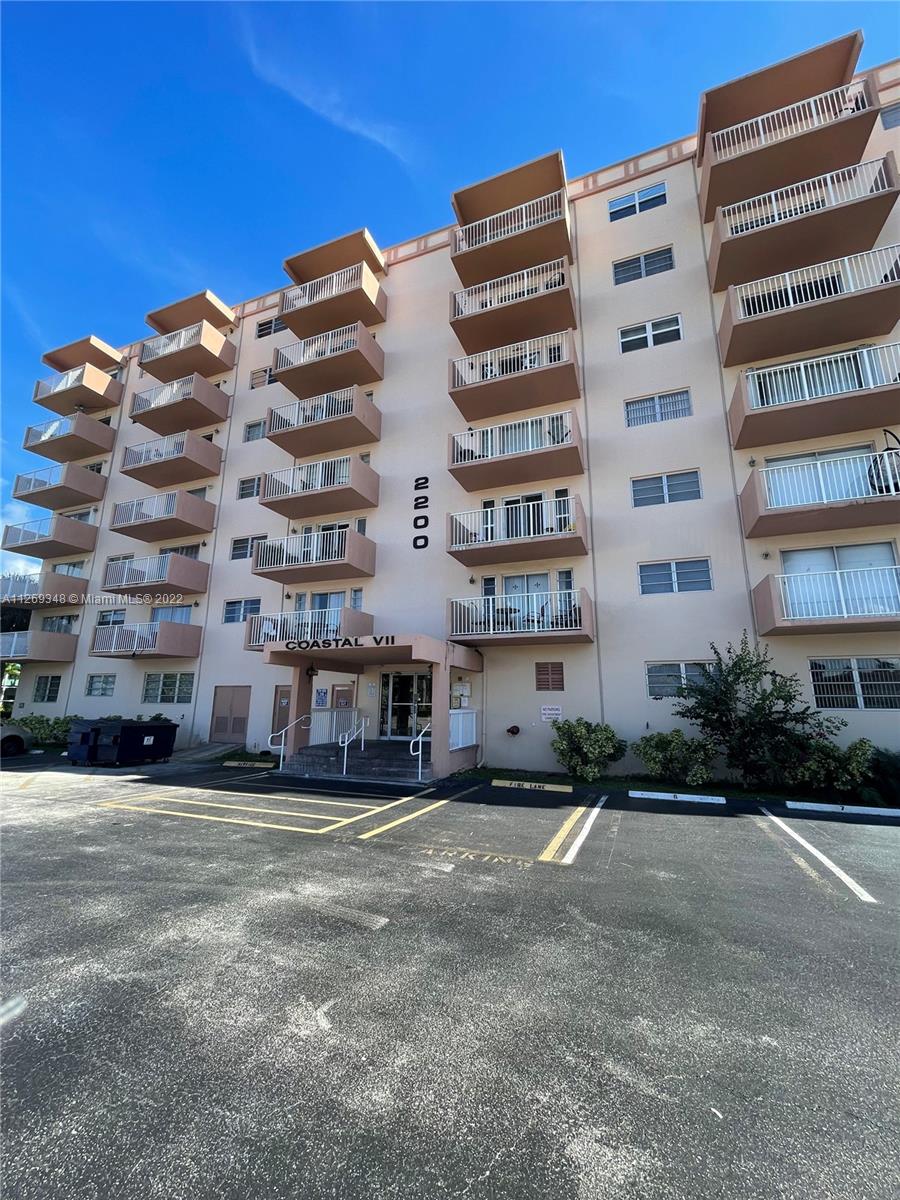 2200 E Hallandale Beach Blvd Unit: 709