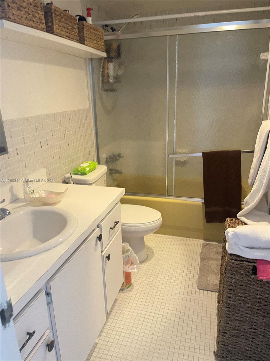 2200 E Hallandale Beach Blvd Unit: 709