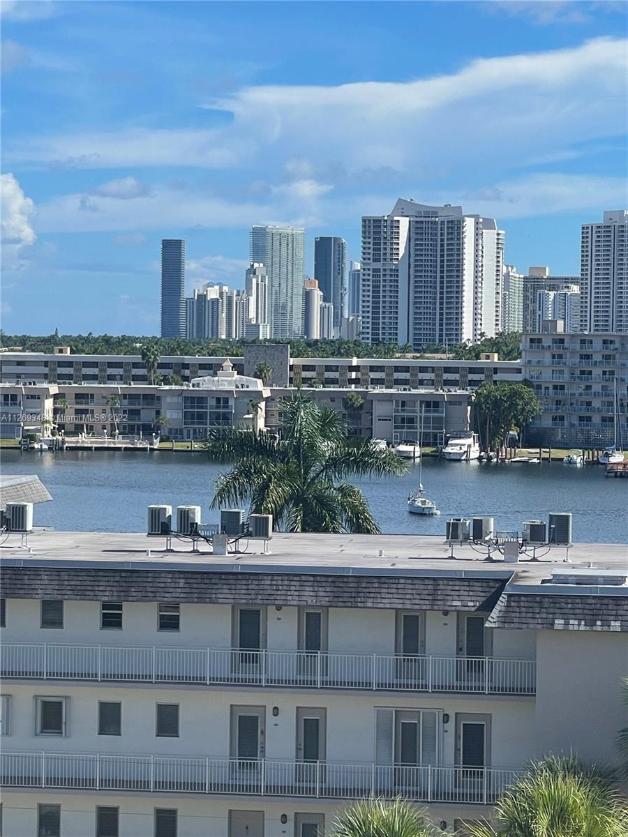 2200 E Hallandale Beach Blvd Unit: 709