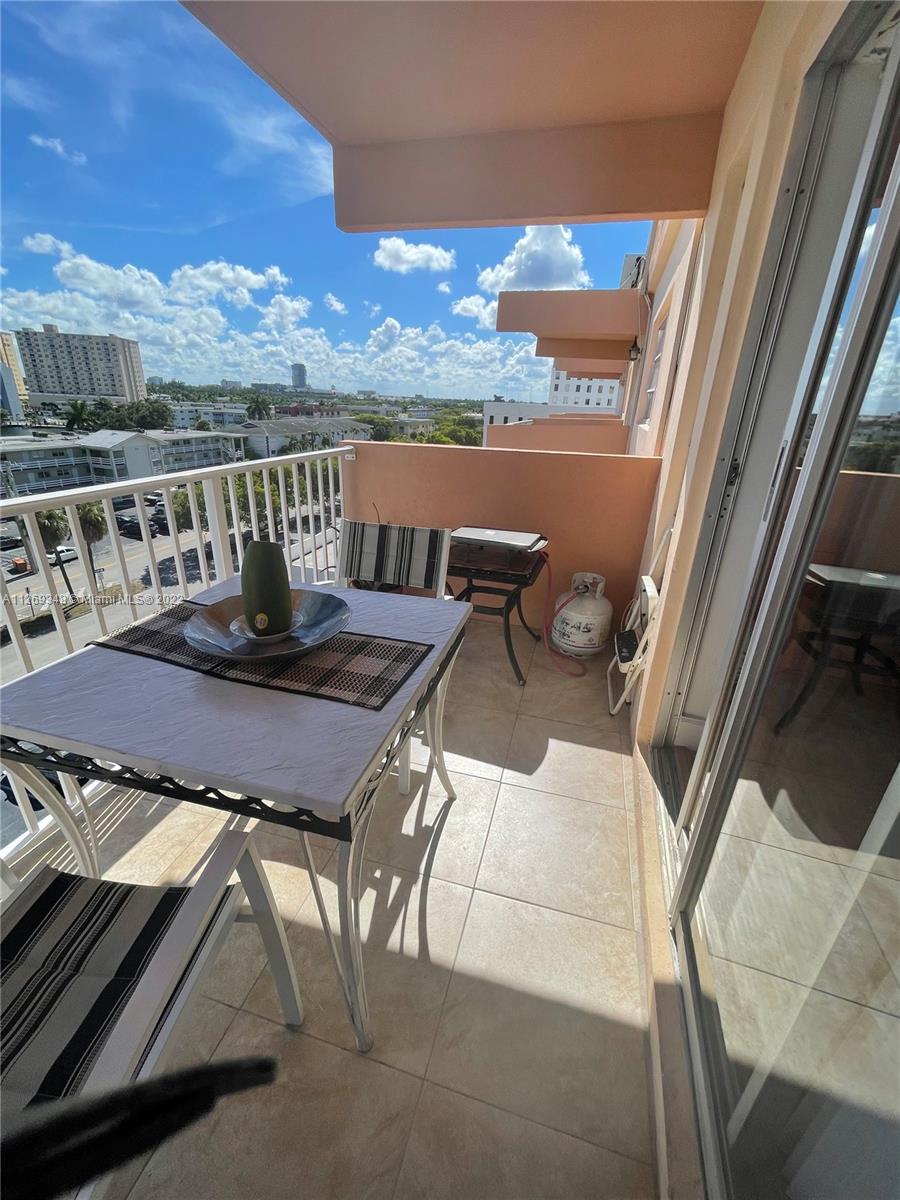 2200 E Hallandale Beach Blvd Unit: 709