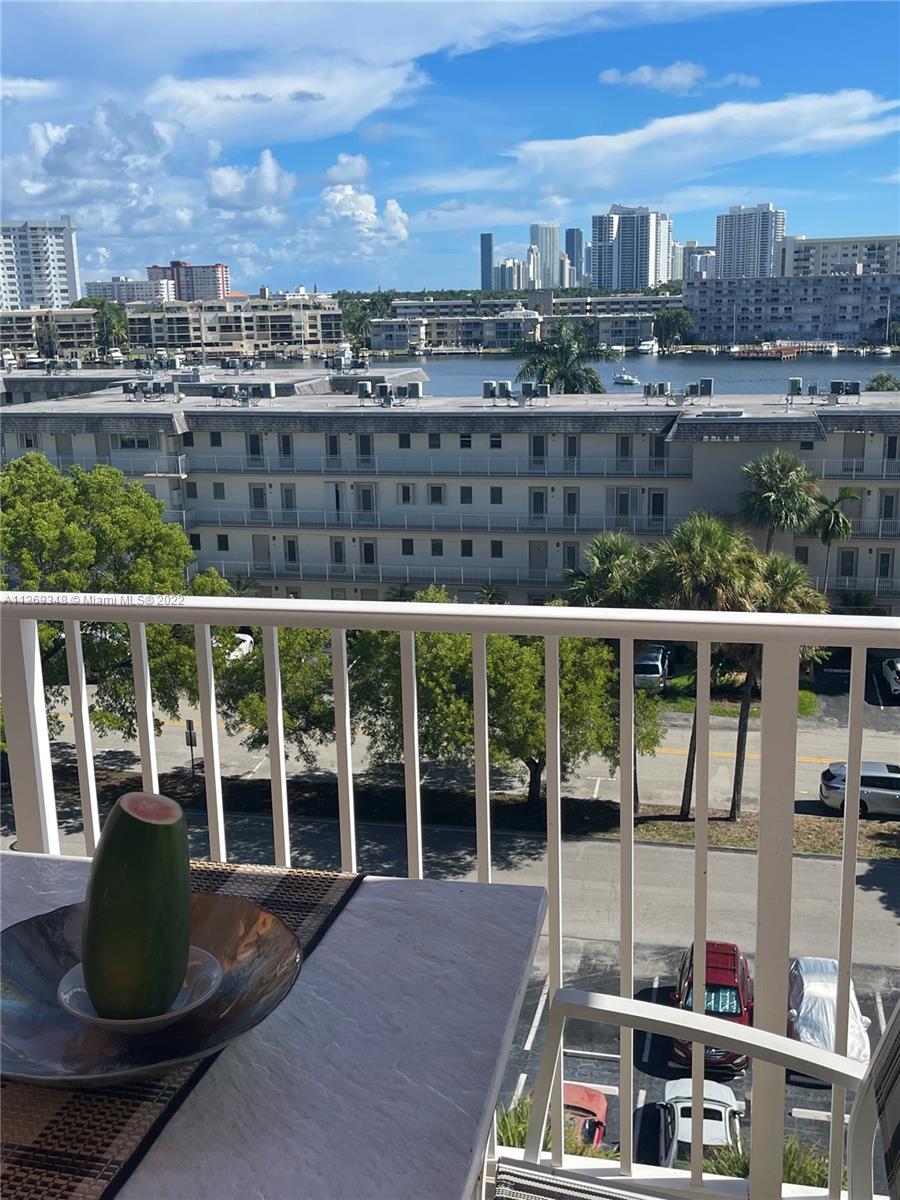 2200 E Hallandale Beach Blvd Unit: 709