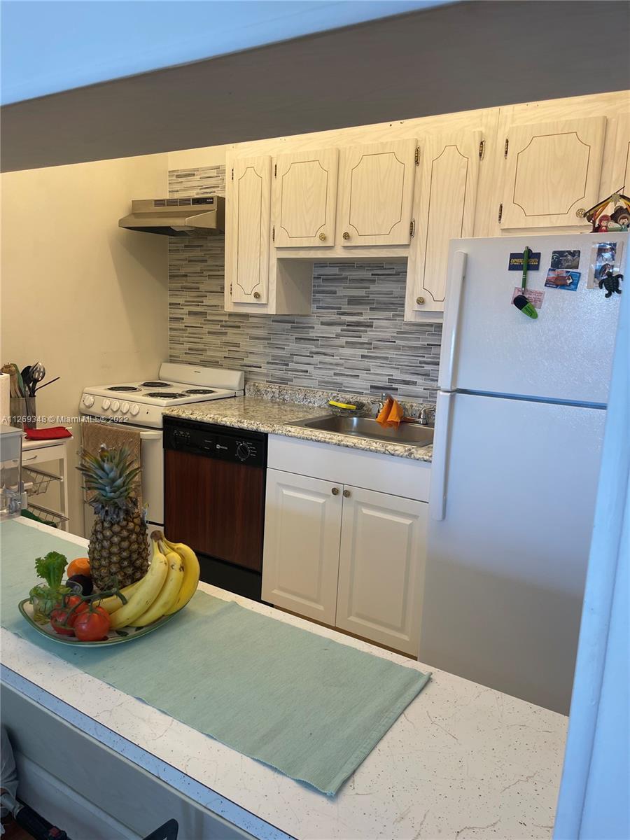 2200 E Hallandale Beach Blvd Unit: 709