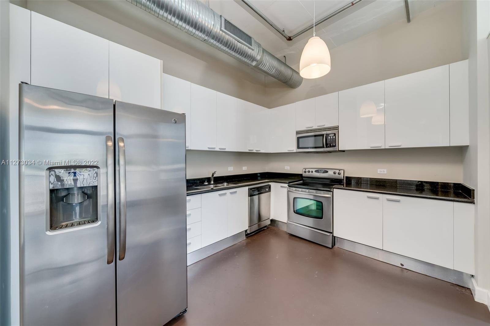 2100 Van Buren St Unit: 421