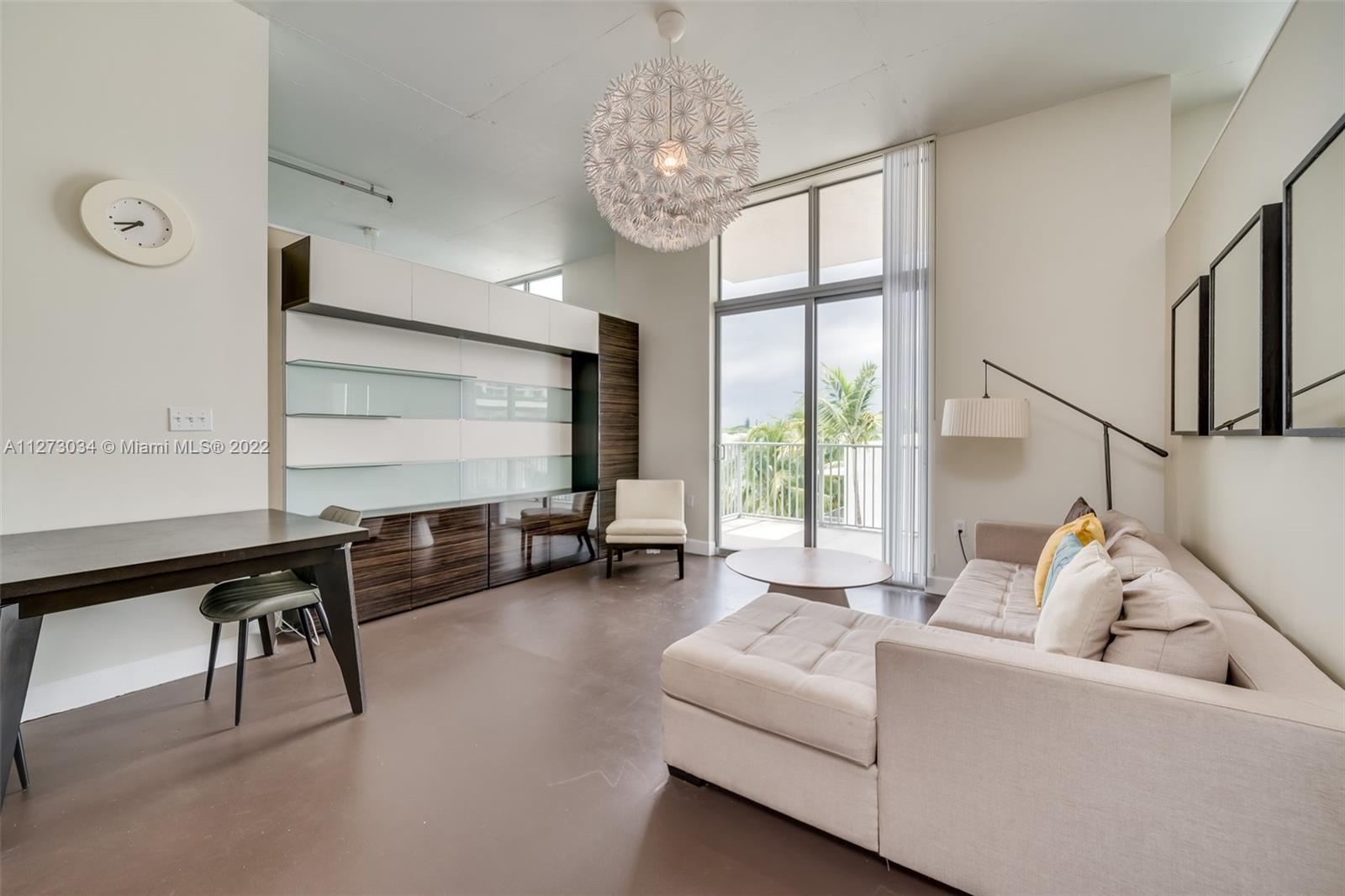 2100 Van Buren St Unit: 421