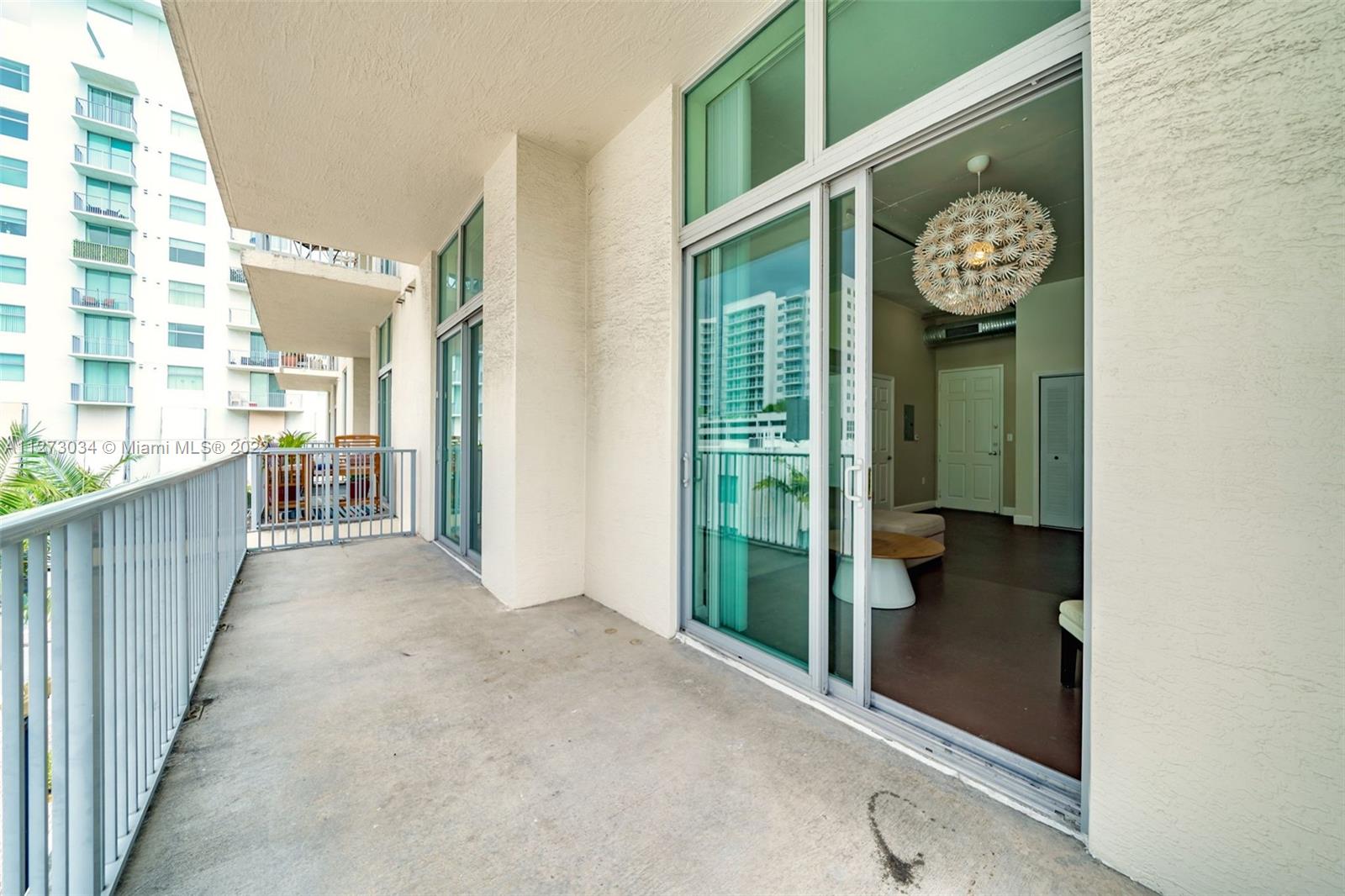 2100 Van Buren St Unit: 421