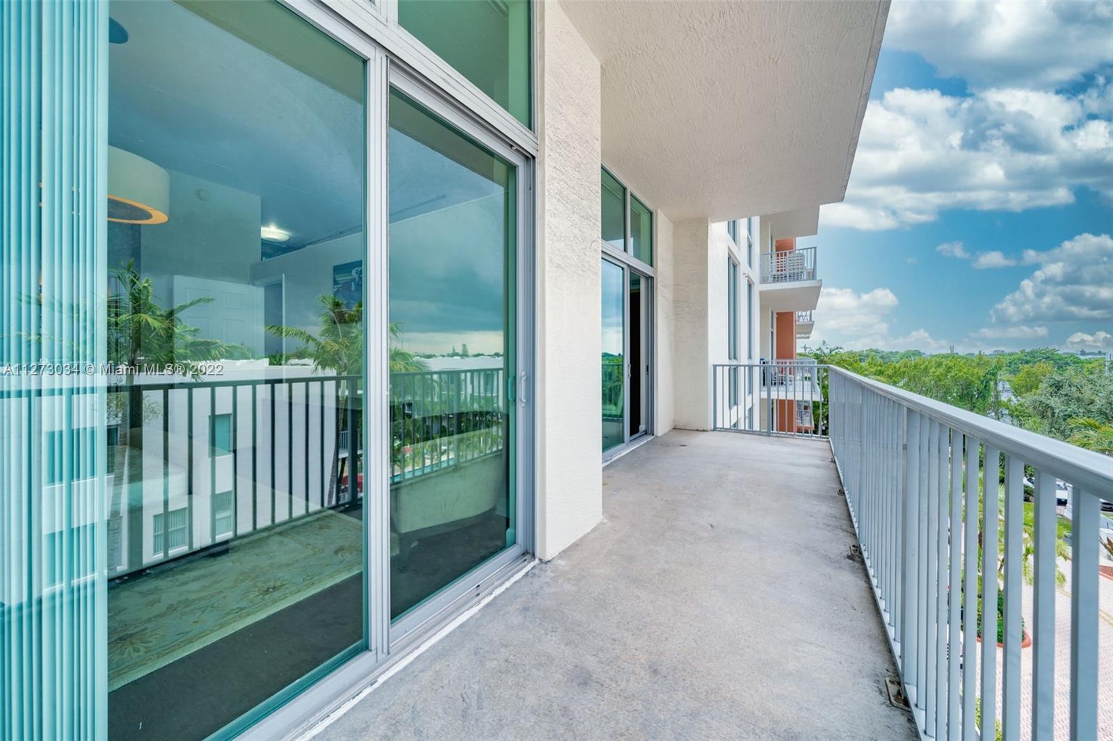 2100 Van Buren St Unit: 421
