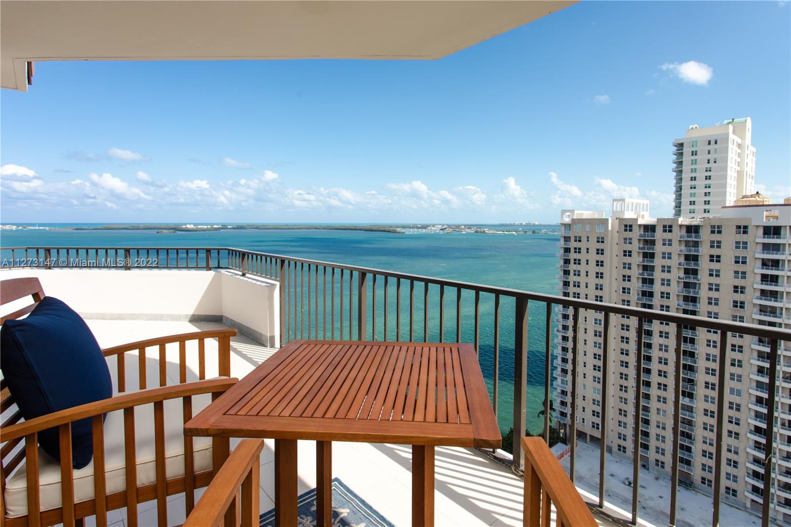 520 Brickell Key Dr Unit: PH03