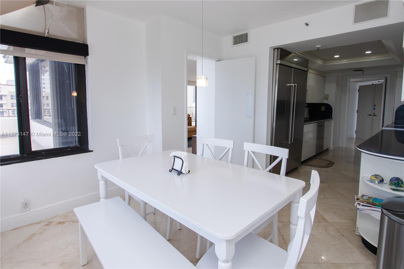 520 Brickell Key Dr Unit: PH03