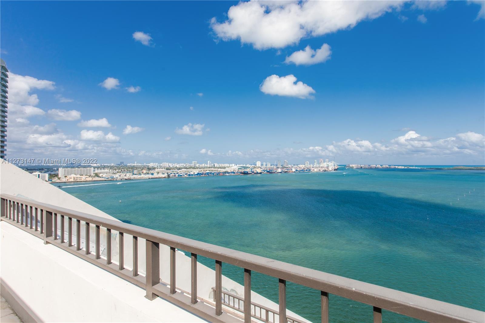 520 Brickell Key Dr Unit: PH03