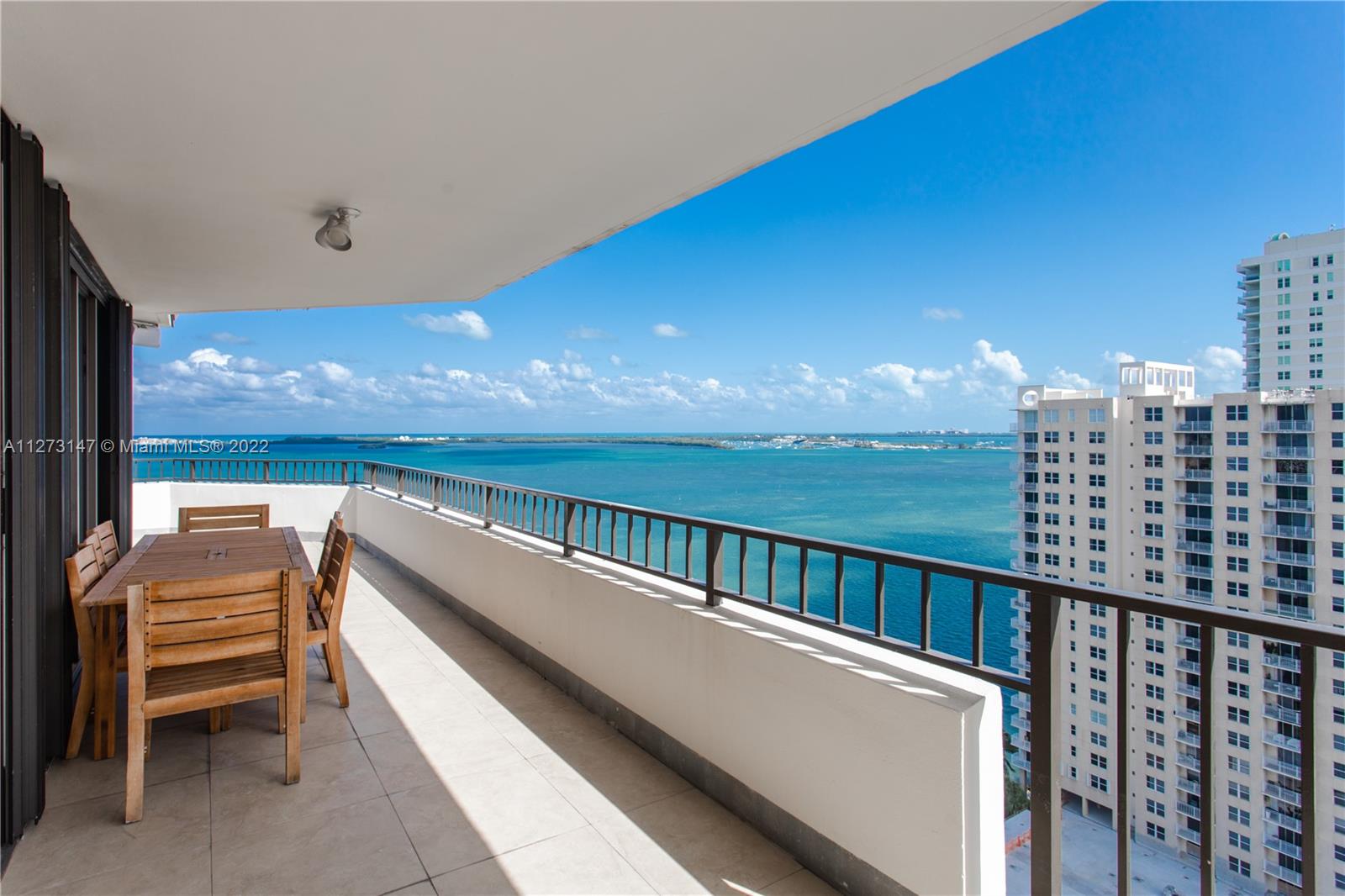520 Brickell Key Dr Unit: PH03