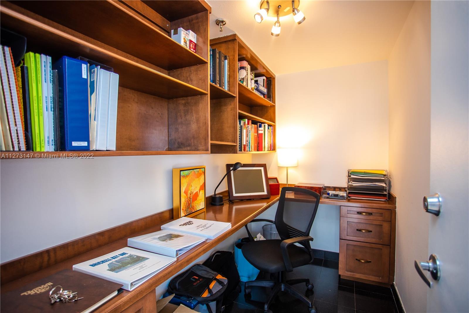 520 Brickell Key Dr Unit: PH03