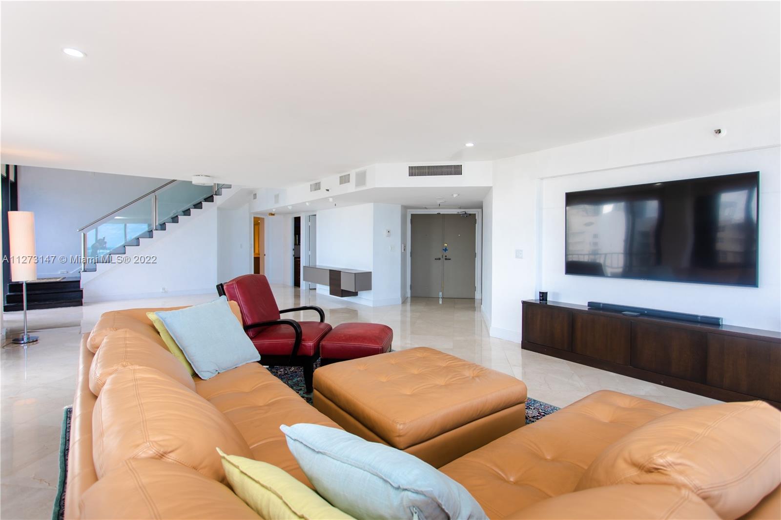 520 Brickell Key Dr Unit: PH03
