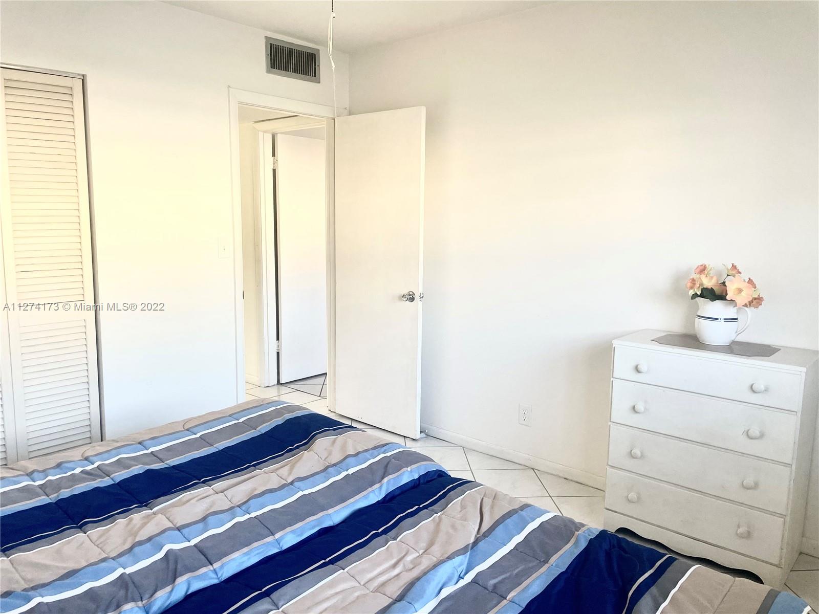 5300 Washington St Unit: H136