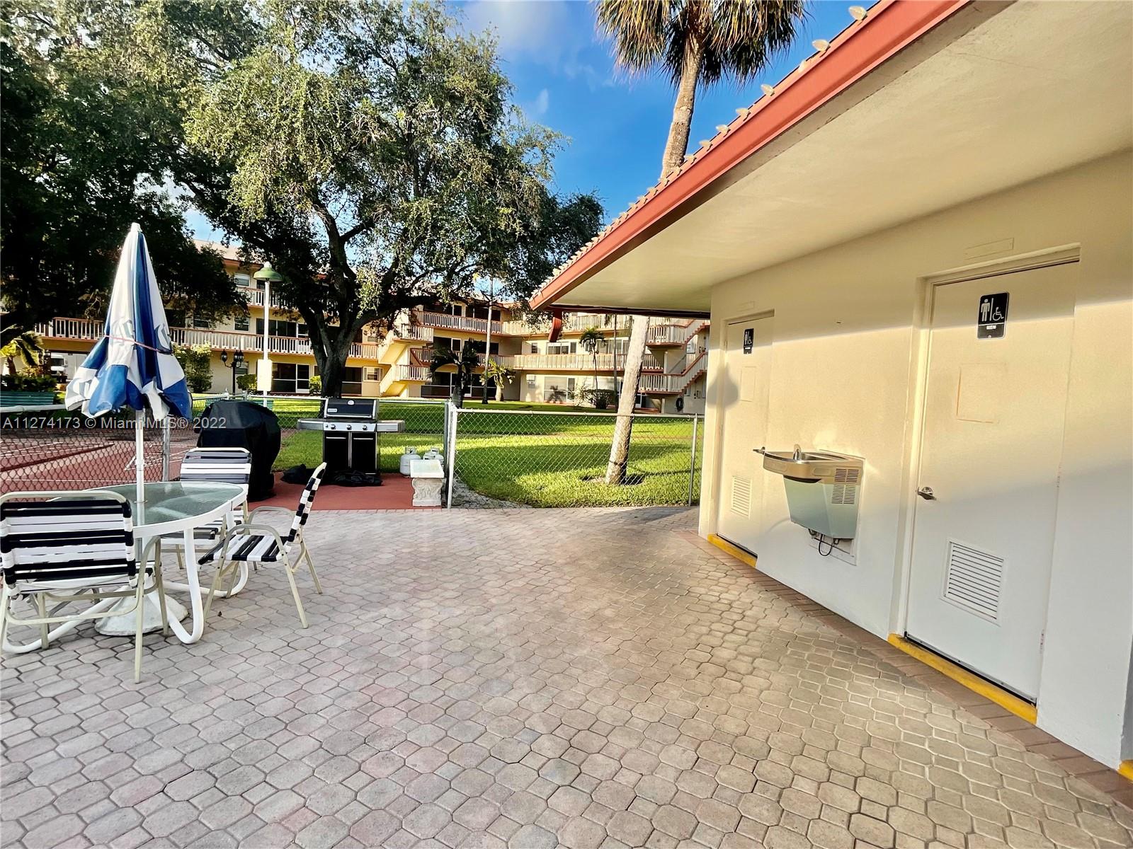 5300 Washington St Unit: H136