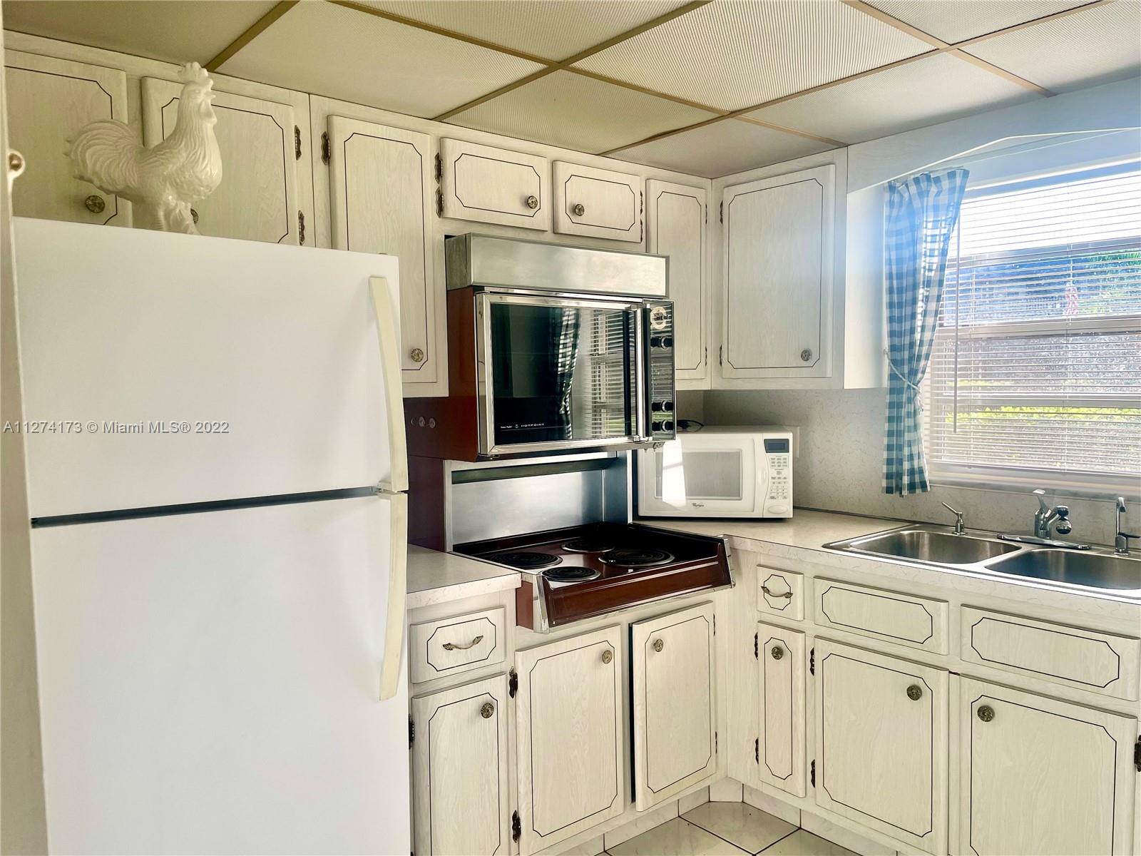 5300 Washington St Unit: H136