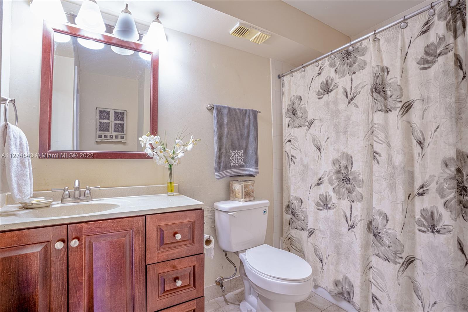 725 NW 92nd Ave Unit: 725