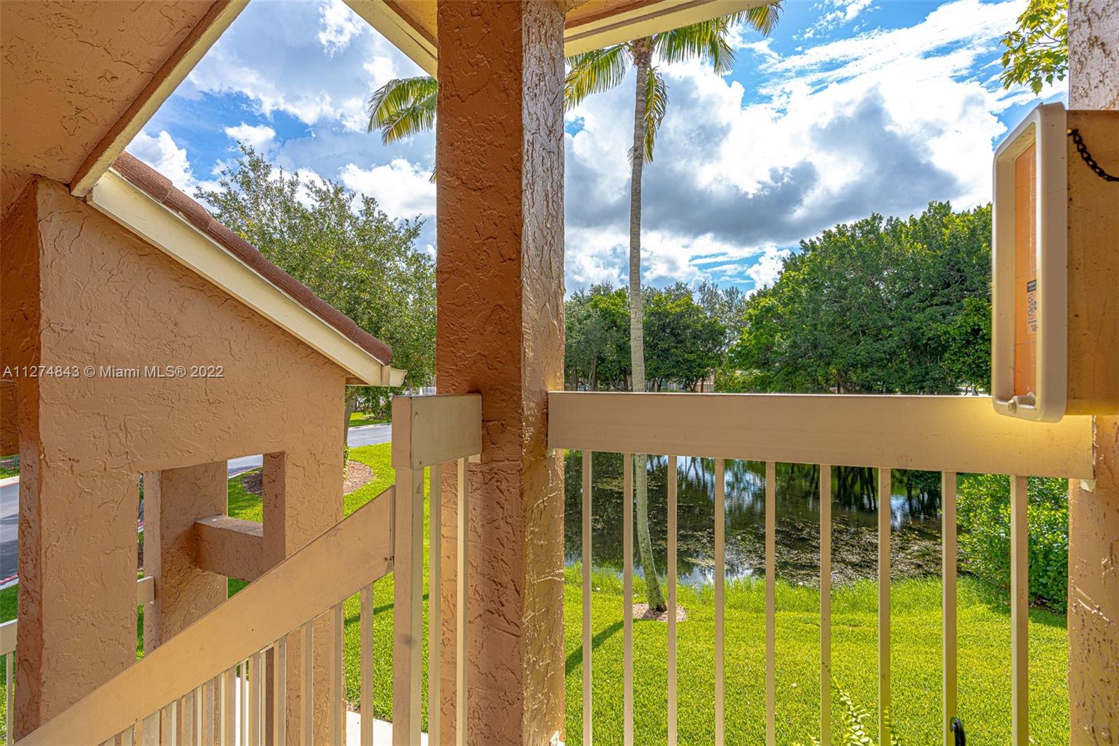 725 NW 92nd Ave Unit: 725