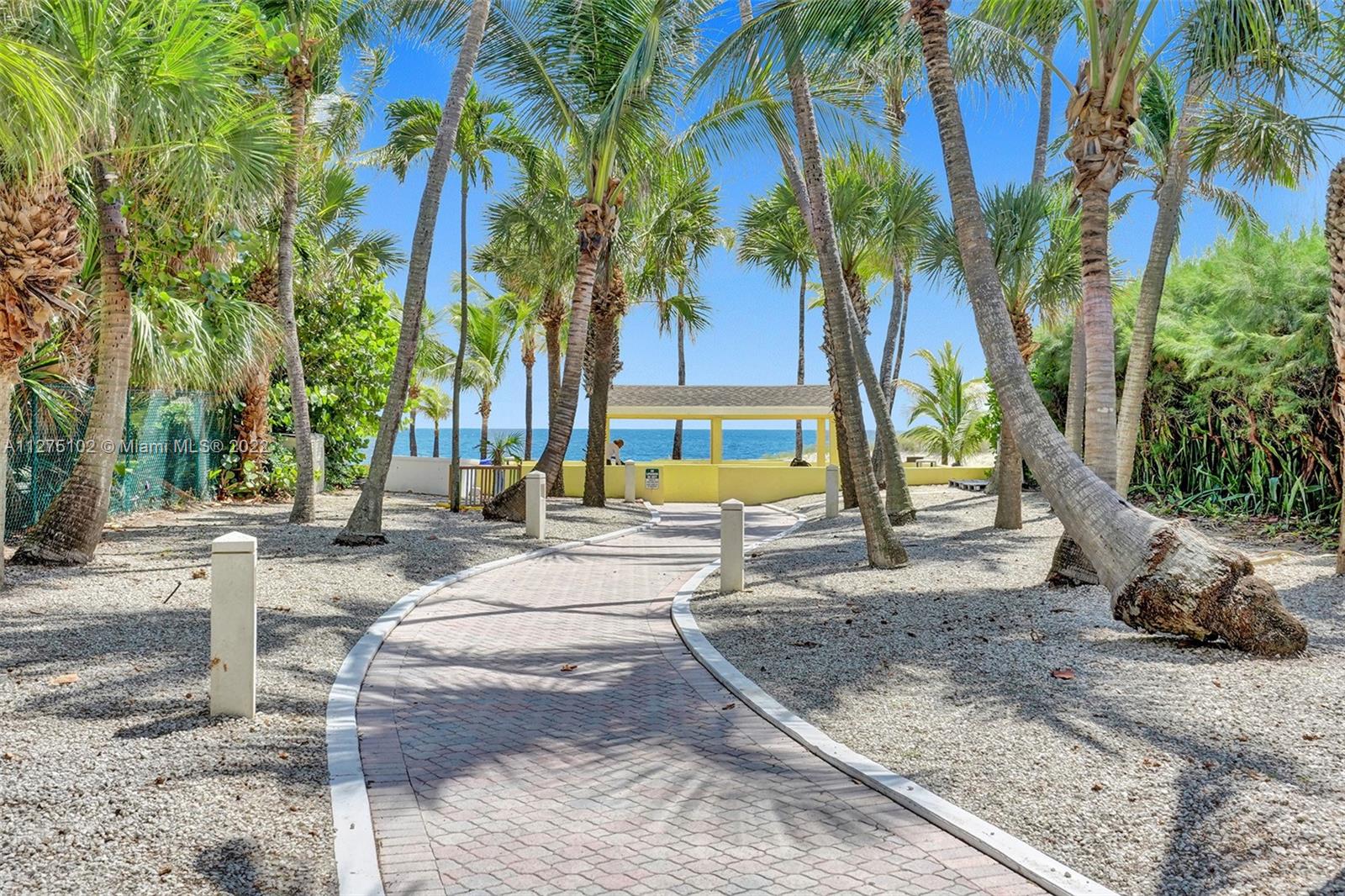 1391 S Ocean Blvd Unit: PH6