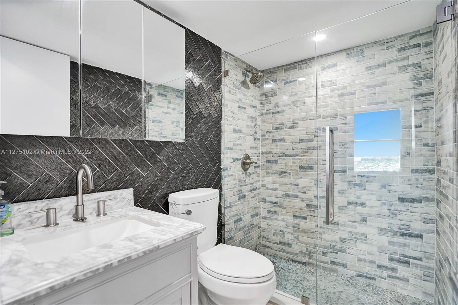 1391 S Ocean Blvd Unit: PH6