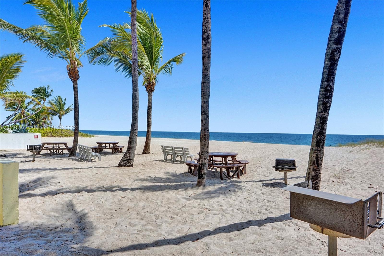 1391 S Ocean Blvd Unit: PH6