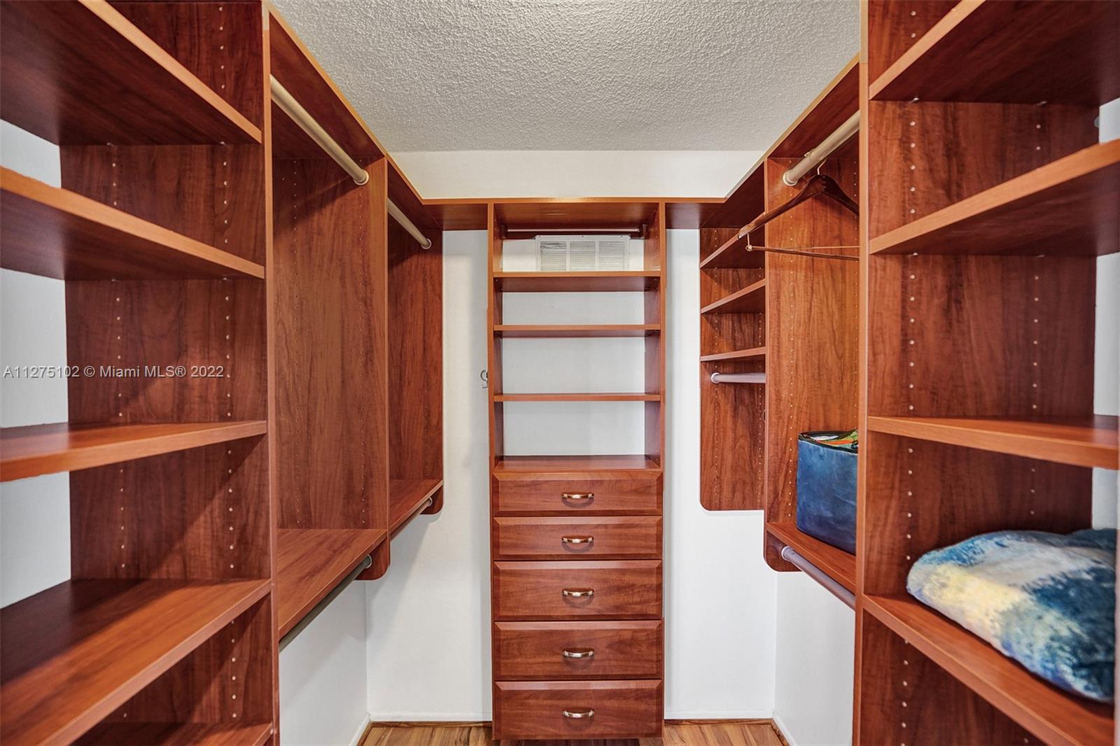 1391 S Ocean Blvd Unit: PH6