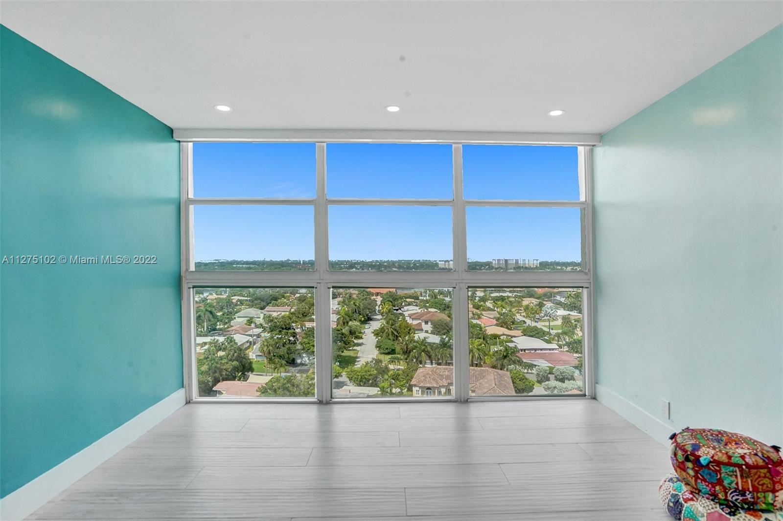 1391 S Ocean Blvd Unit: PH6