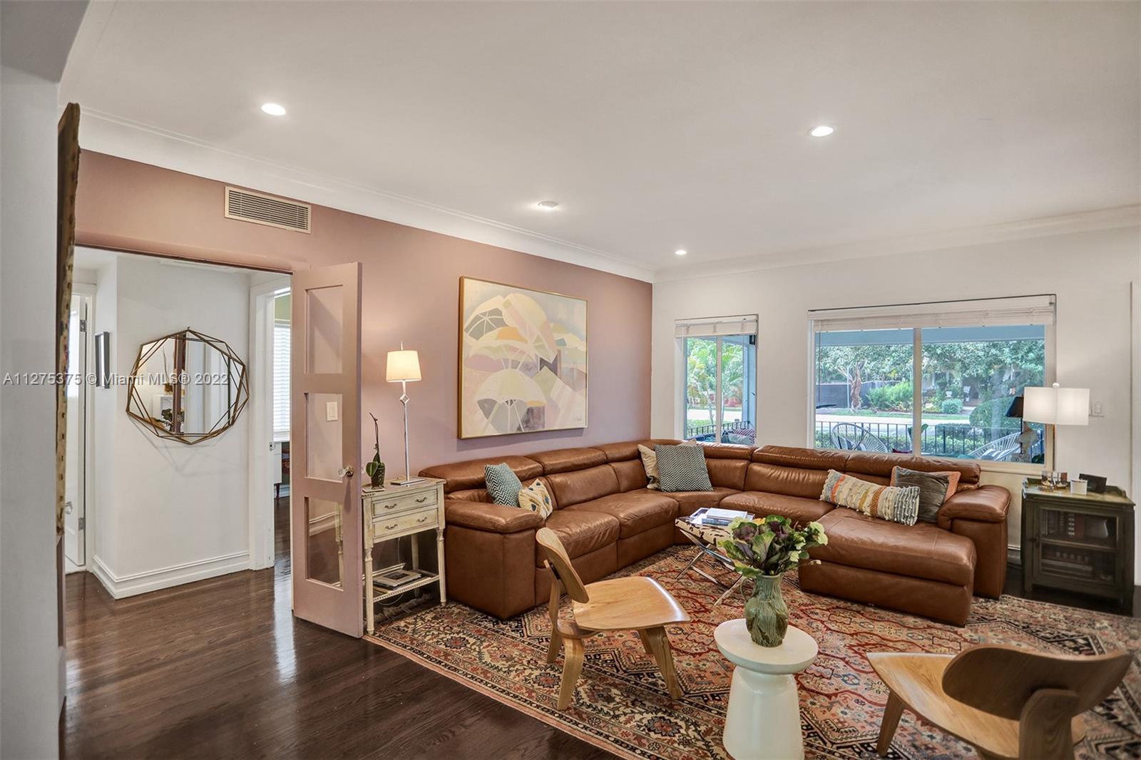 701 SE 7th St