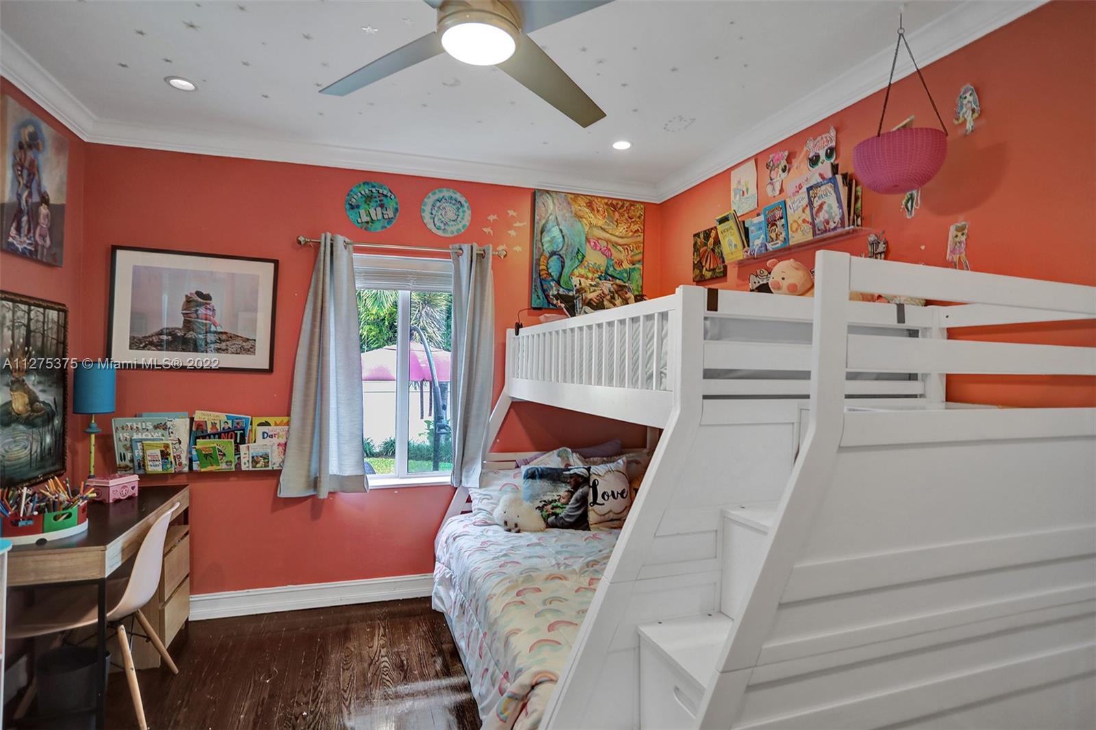 701 SE 7th St