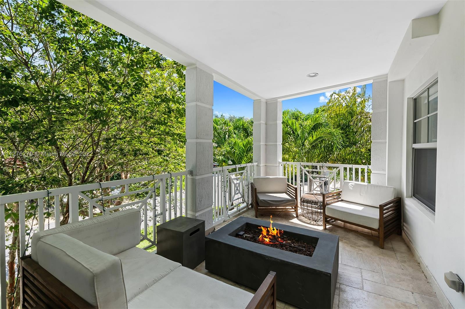 1724 NE 5th Ct Unit: 1724