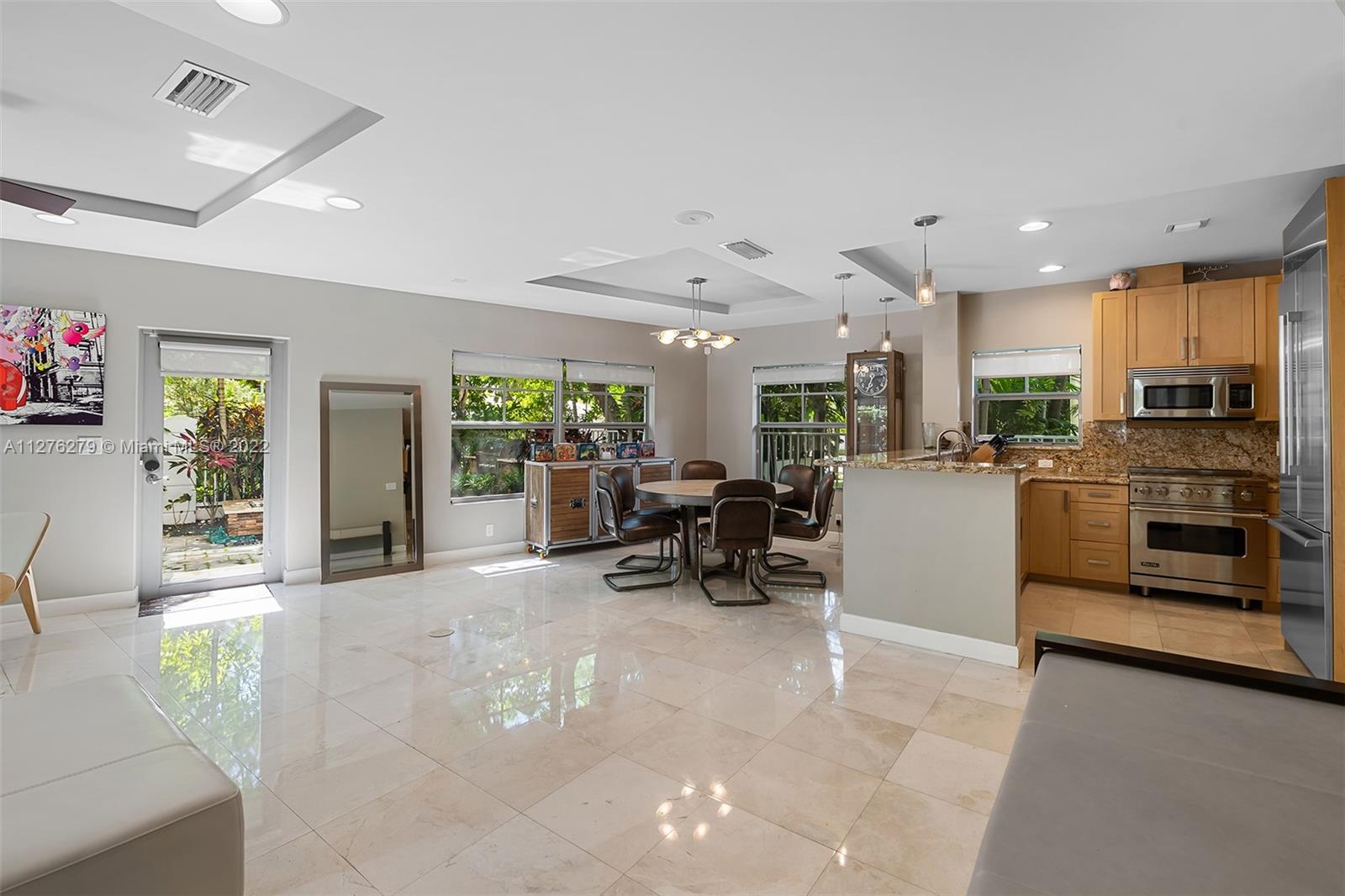 1724 NE 5th Ct Unit: 1724