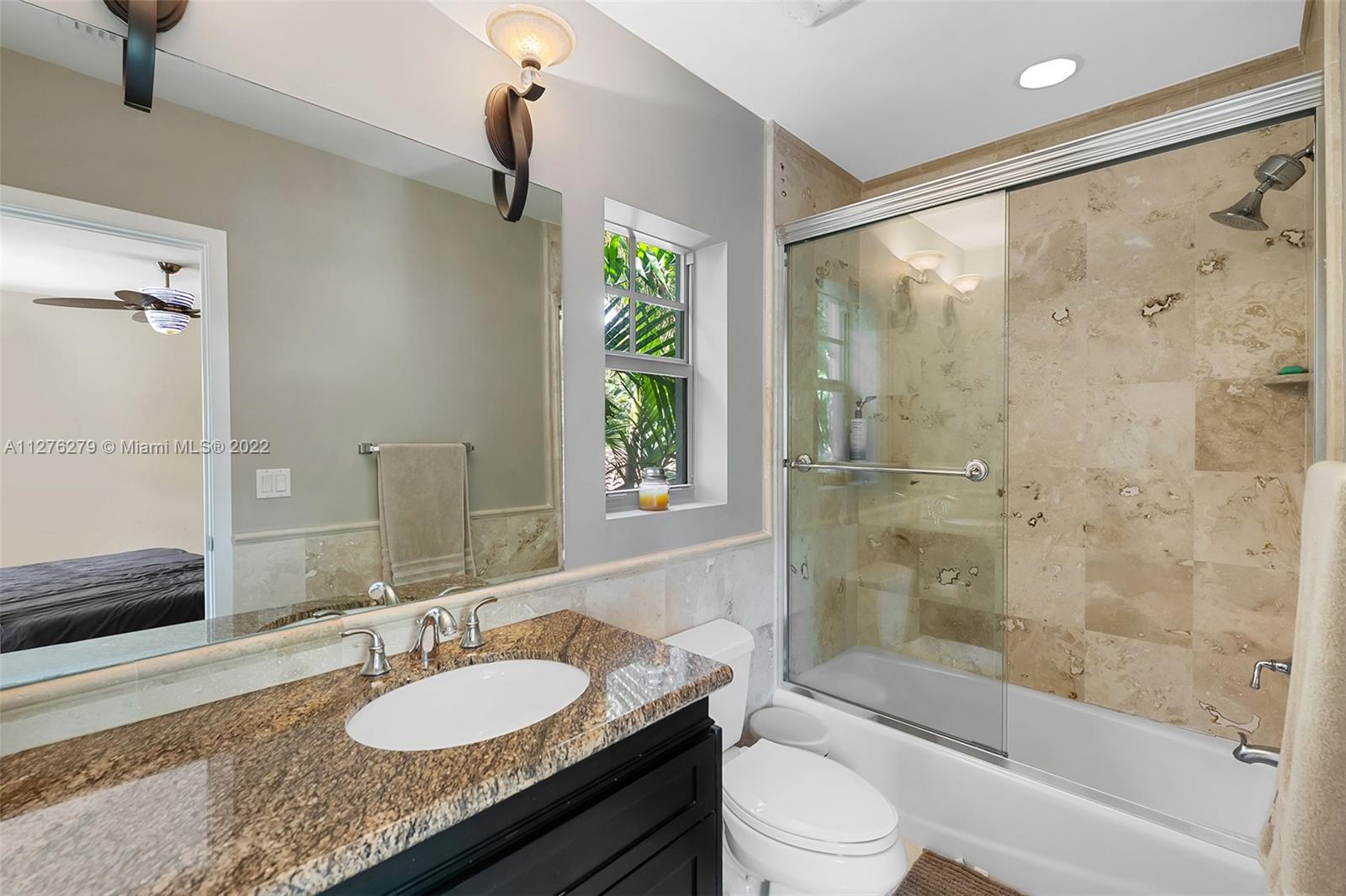 1724 NE 5th Ct Unit: 1724