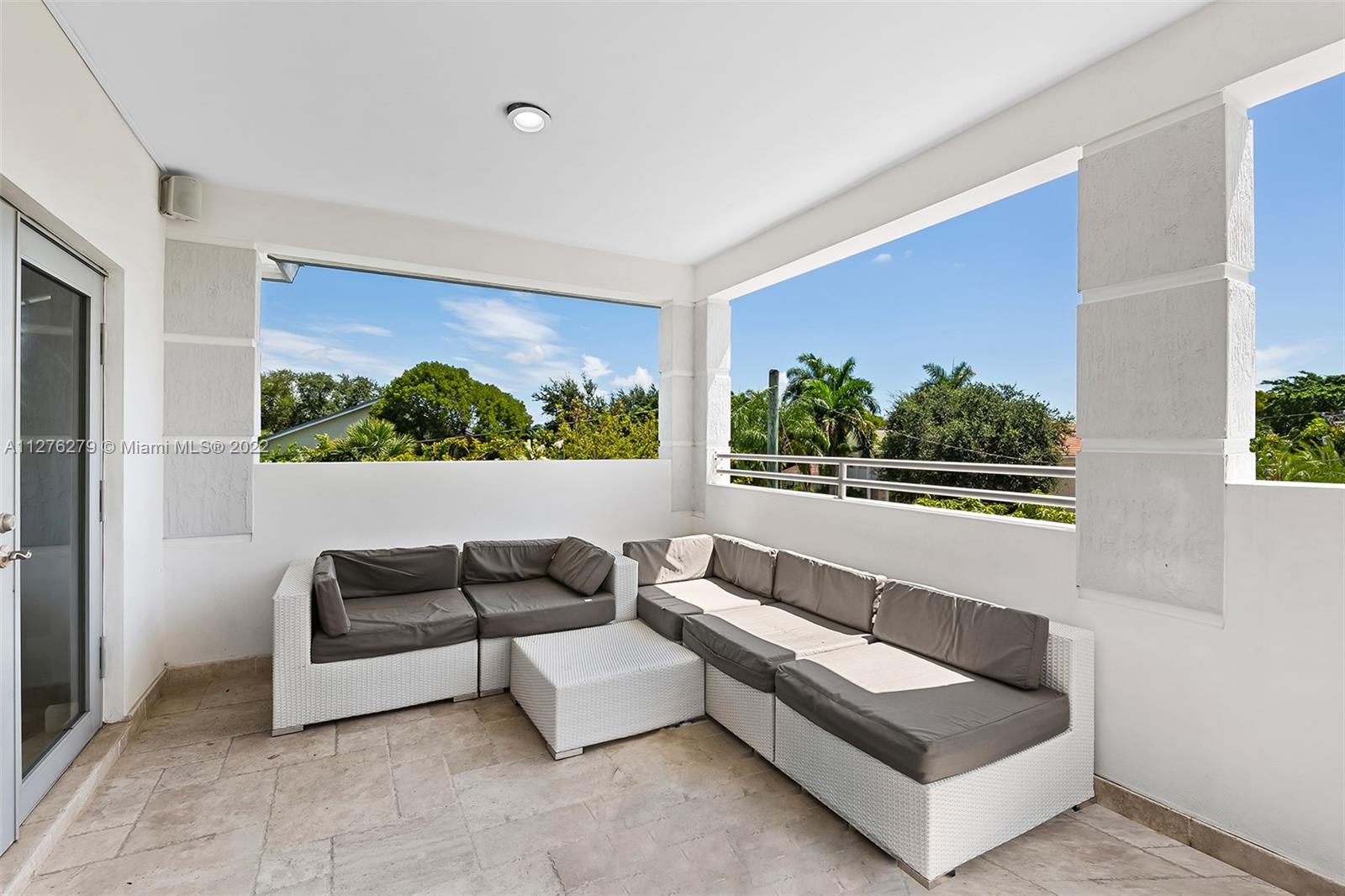 1724 NE 5th Ct Unit: 1724