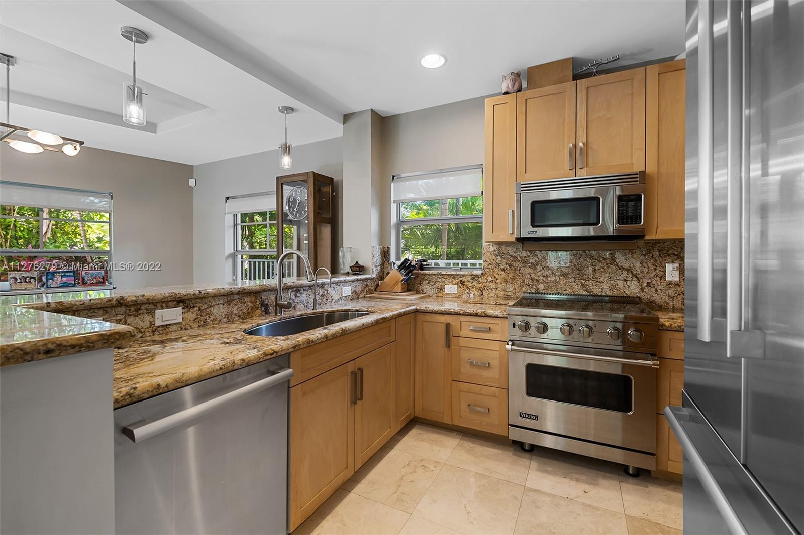1724 NE 5th Ct Unit: 1724