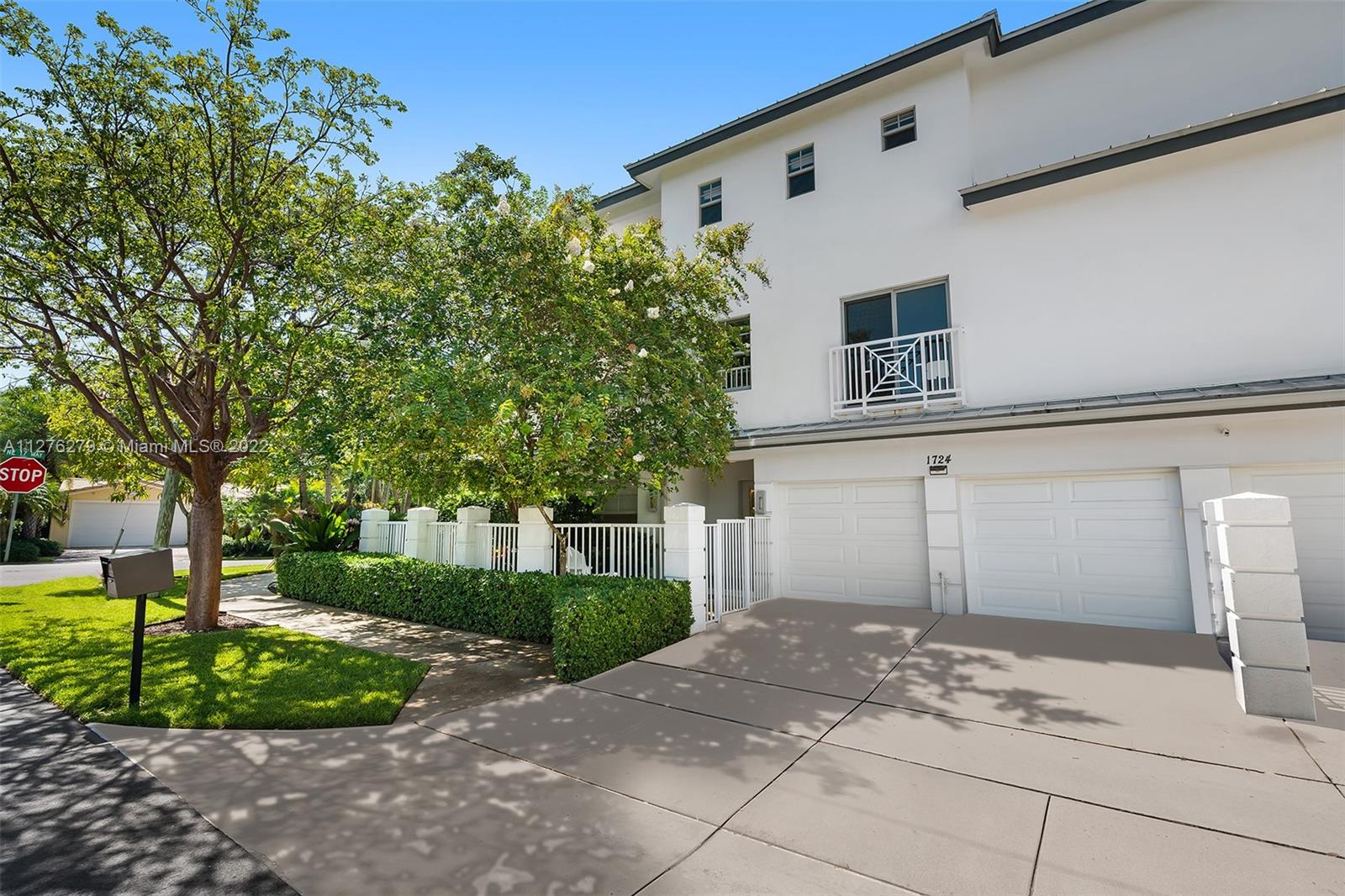 1724 NE 5th Ct Unit: 1724