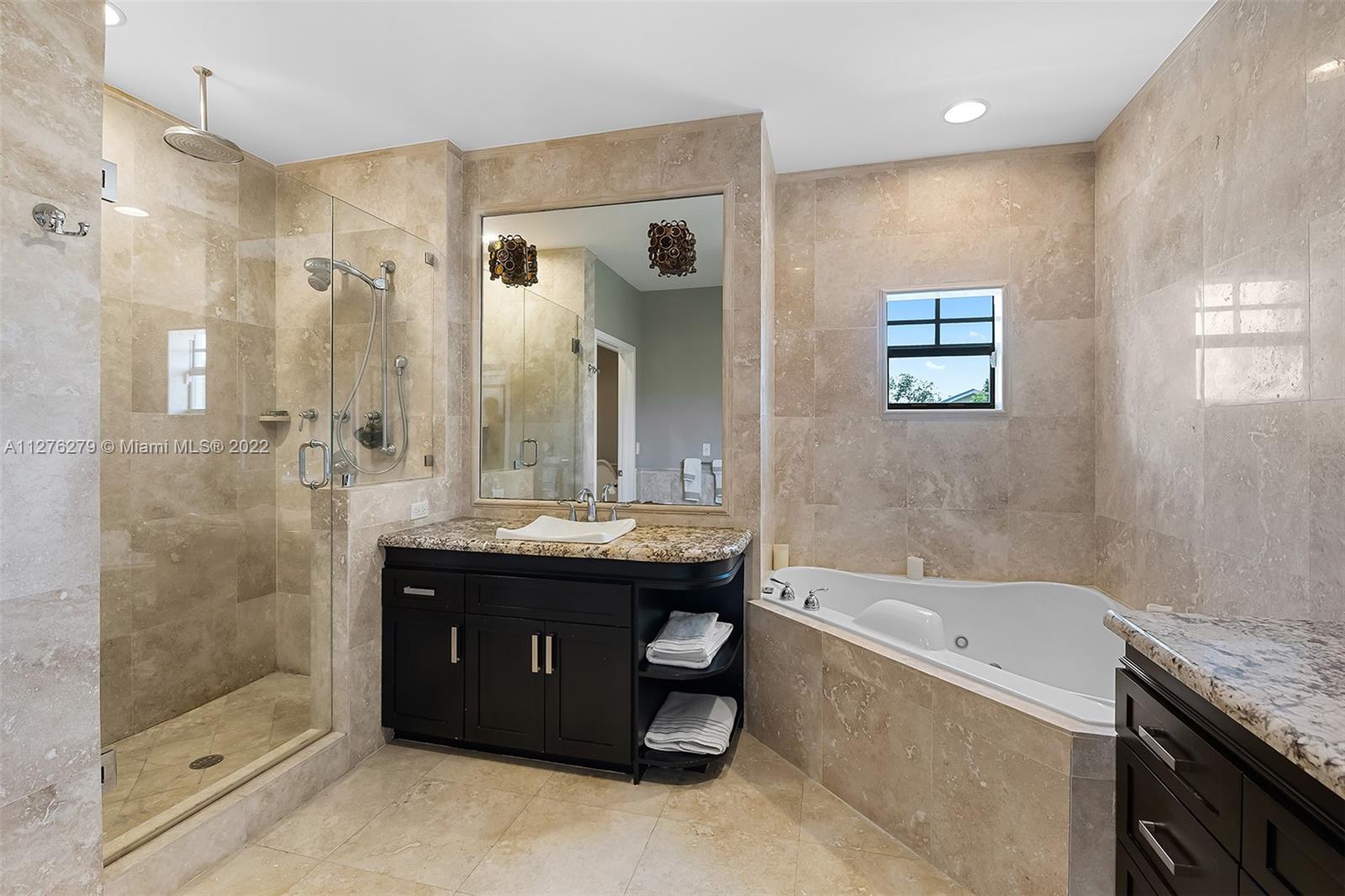1724 NE 5th Ct Unit: 1724