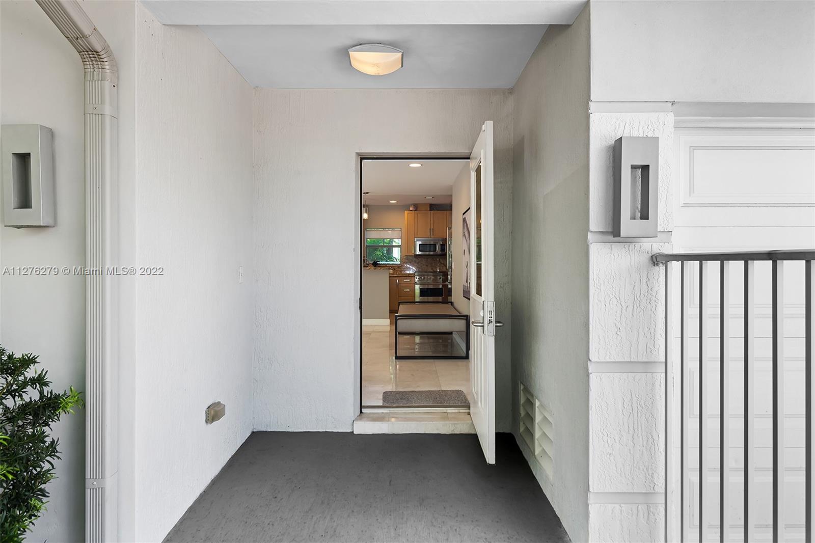1724 NE 5th Ct Unit: 1724