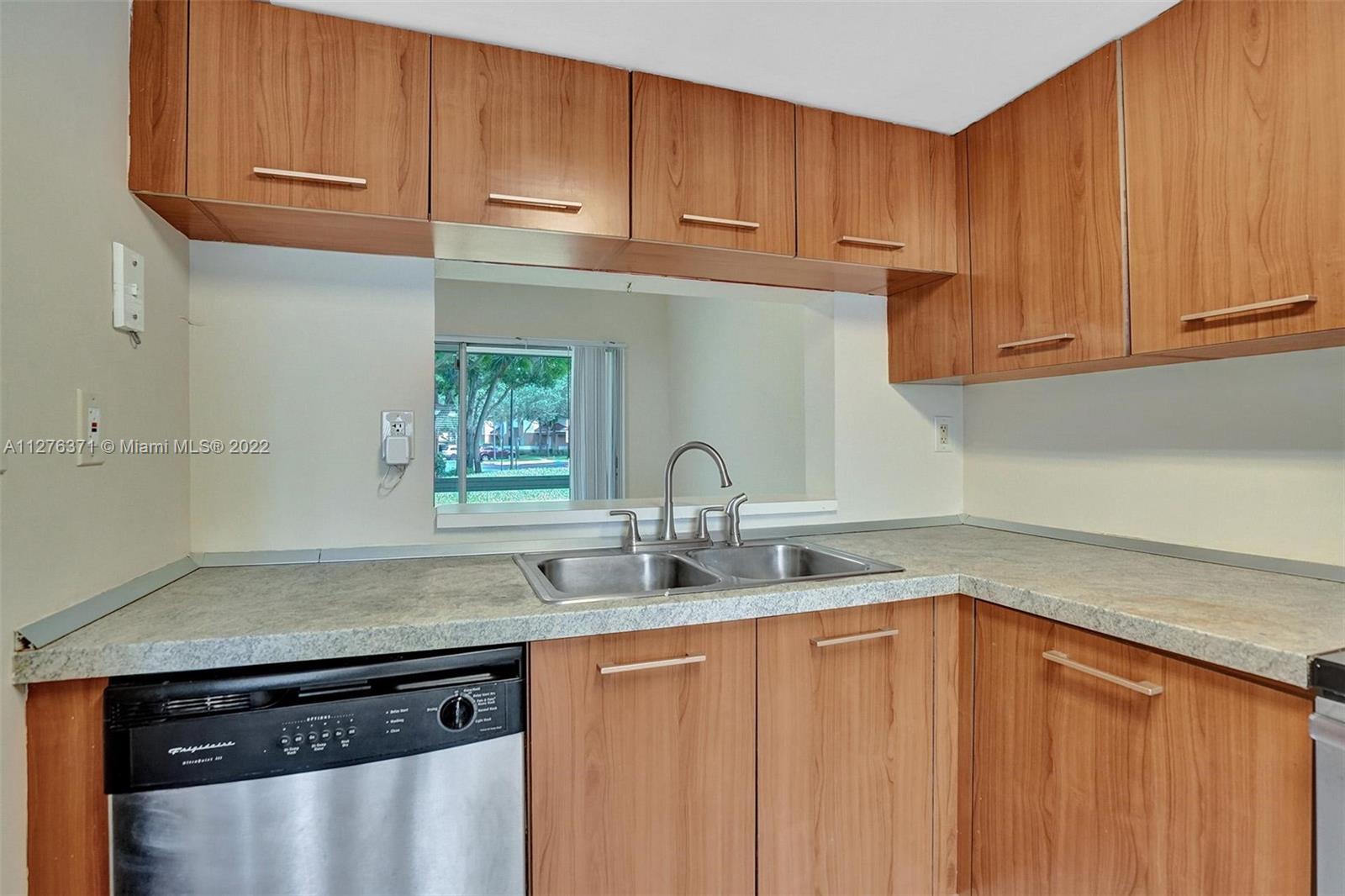 841 NW 91st Ter Unit: 841