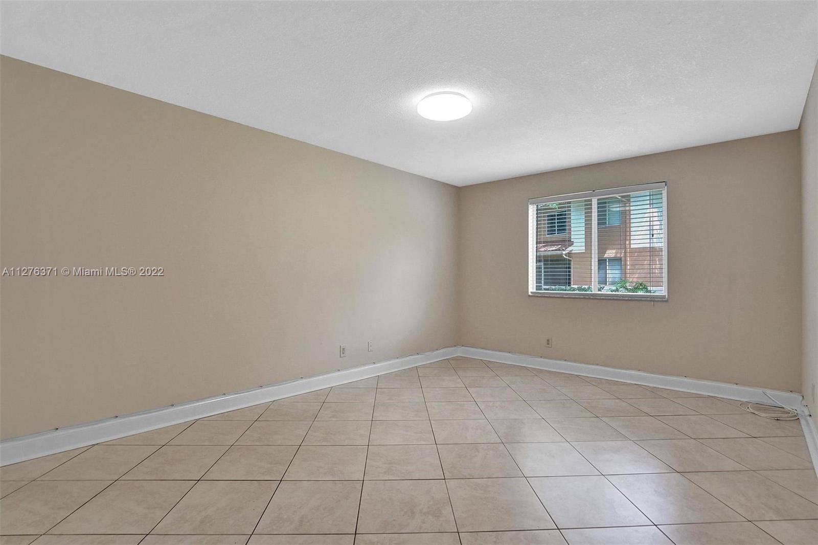841 NW 91st Ter Unit: 841