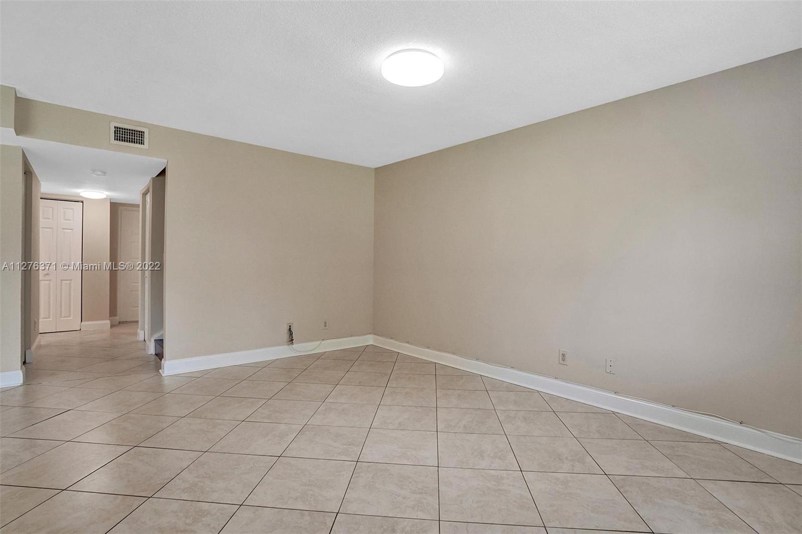 841 NW 91st Ter Unit: 841