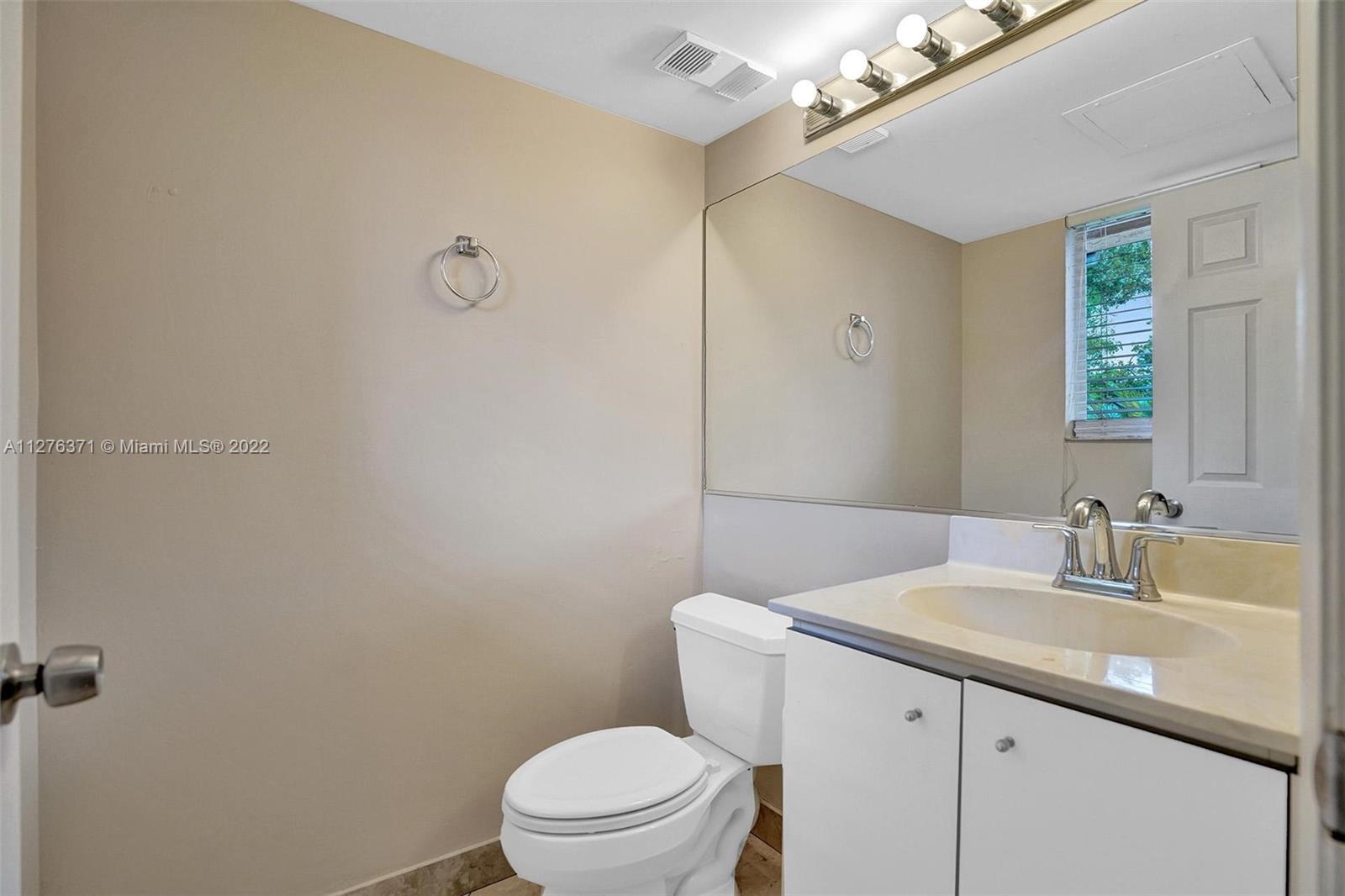 841 NW 91st Ter Unit: 841